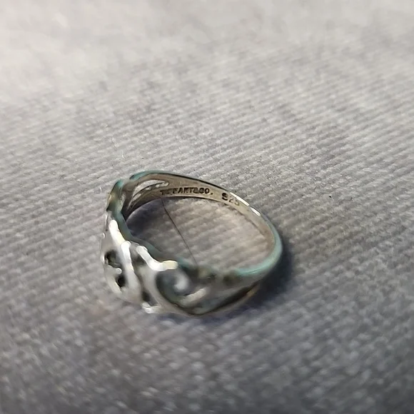Tiffany & Co. Sterling Silver Triple Heart Paloma Picasso Ring Sz. 4.5 - Picture 6 of 8